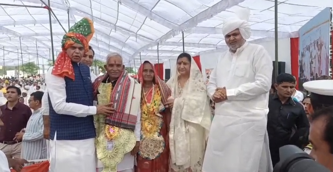 घोगा गांव में जीवन ज्योति यज्ञ, माता-पिता के सम्मान और सामाजिक एकता का संदेश I